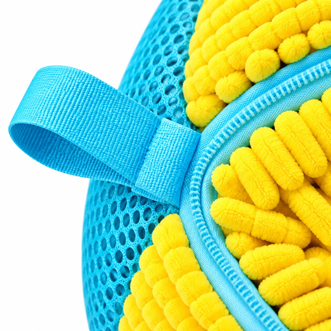 Hanging loop on the LunaXia sneaker wash bag